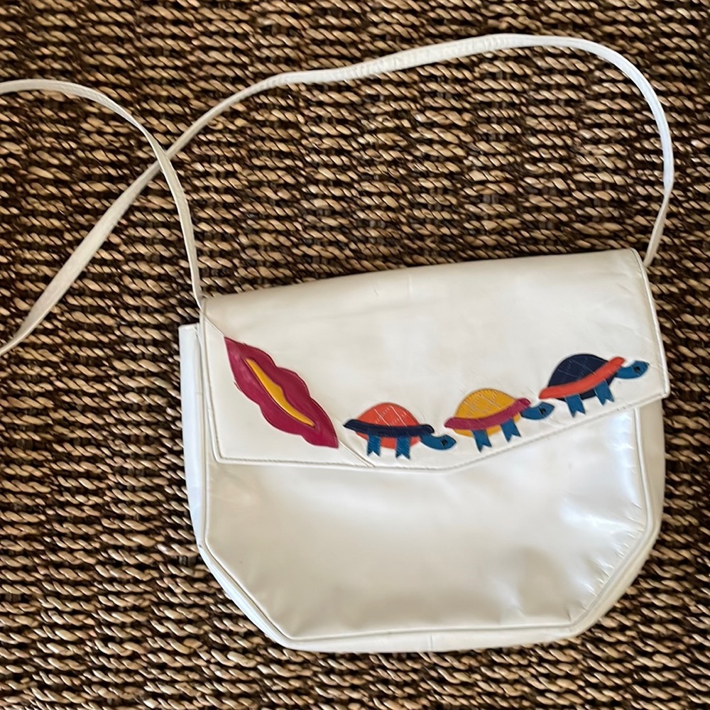 Bally turtle leather shoulder bag